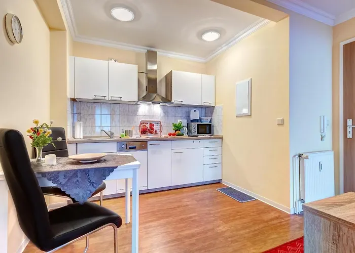 Am Schloonsee Haus D - Mit Strandkorb